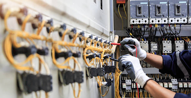 Professional Electrician technician working in Granville South, OH